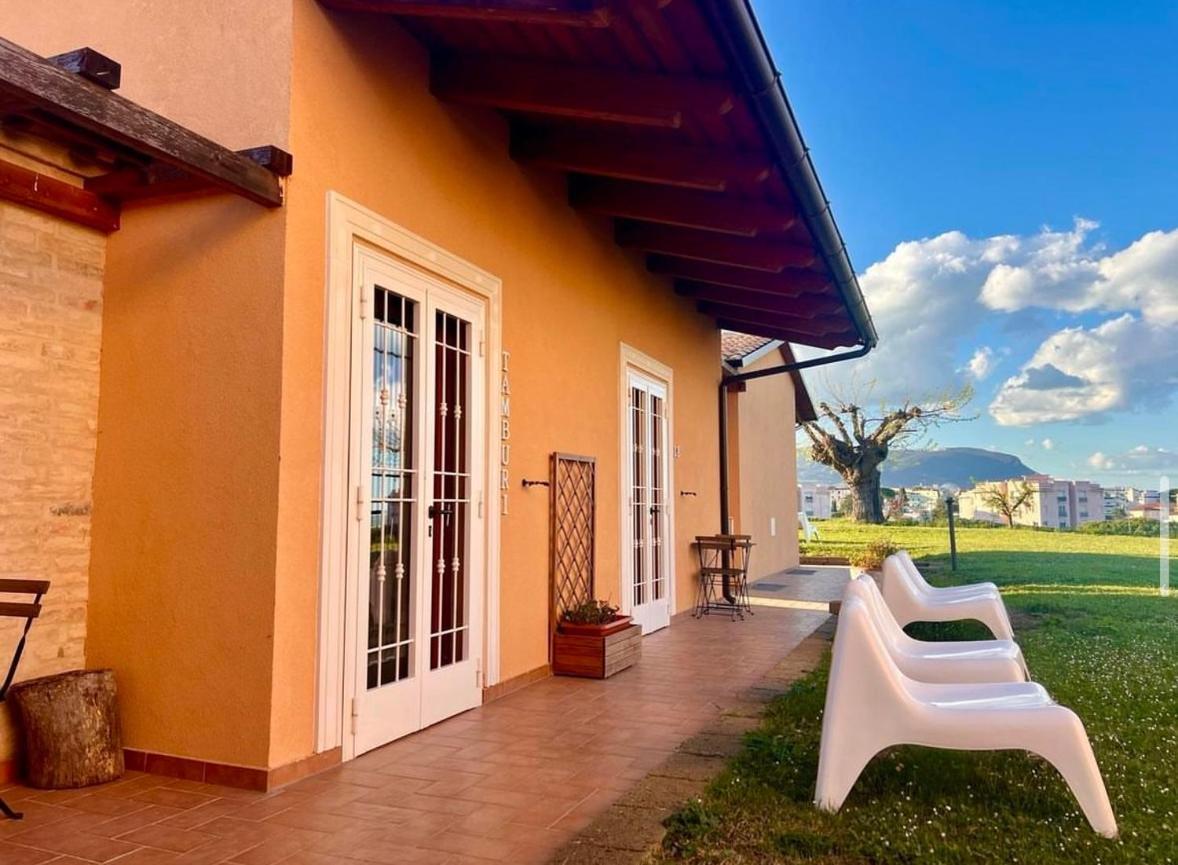 Agriturismo Le Grange Numana Exteriör bild